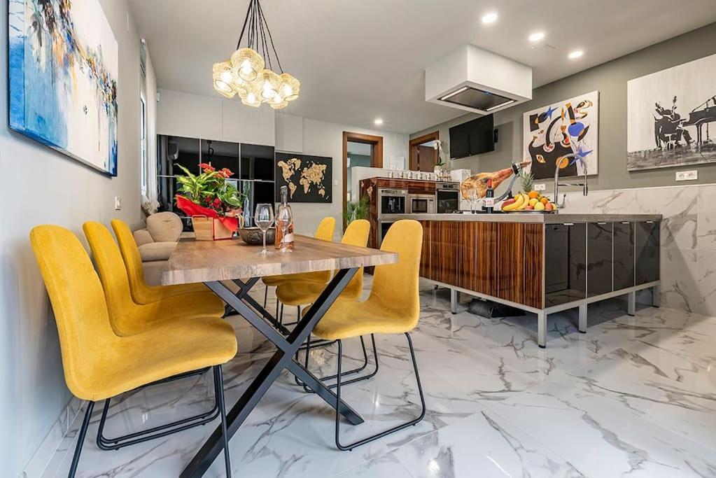 Luxury Casa Con Piscina, Wifi, 150M Dal Mare Apartment Miami Playa Ngoại thất bức ảnh